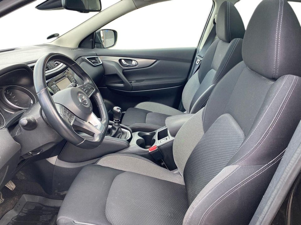Nissan Qashqai 1,2 Dig-T 115 N-Connecta 5d