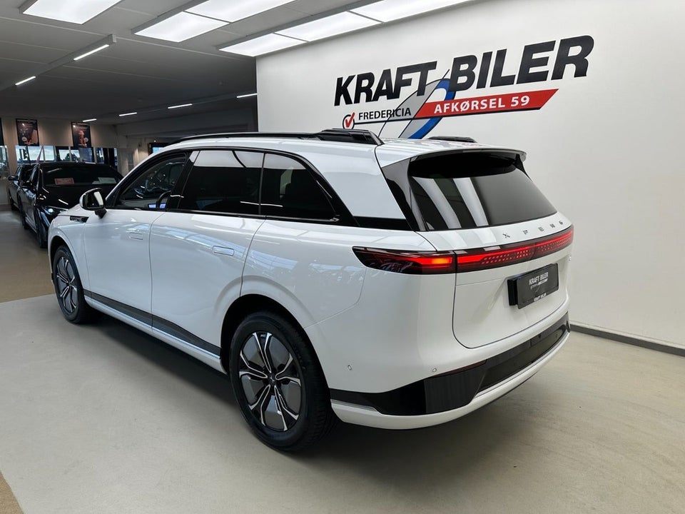 Xpeng G9 Standard Range 5d