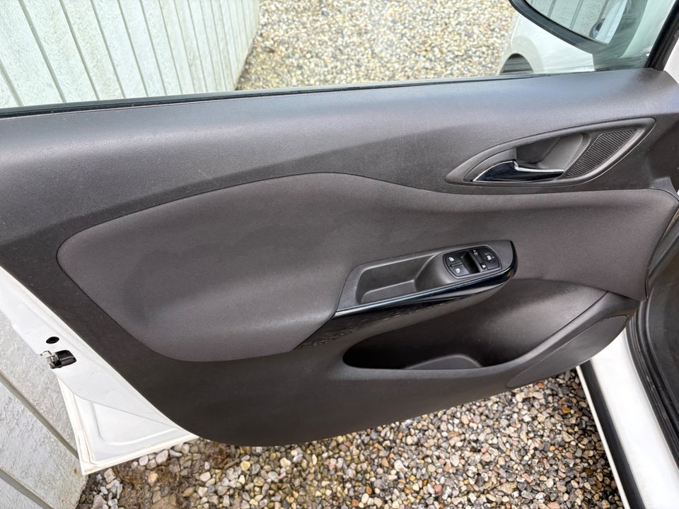 Opel Corsa 1,4 Enjoy 5d