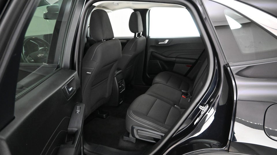 Ford Kuga 2,5 PHEV Titanium CVT 5d