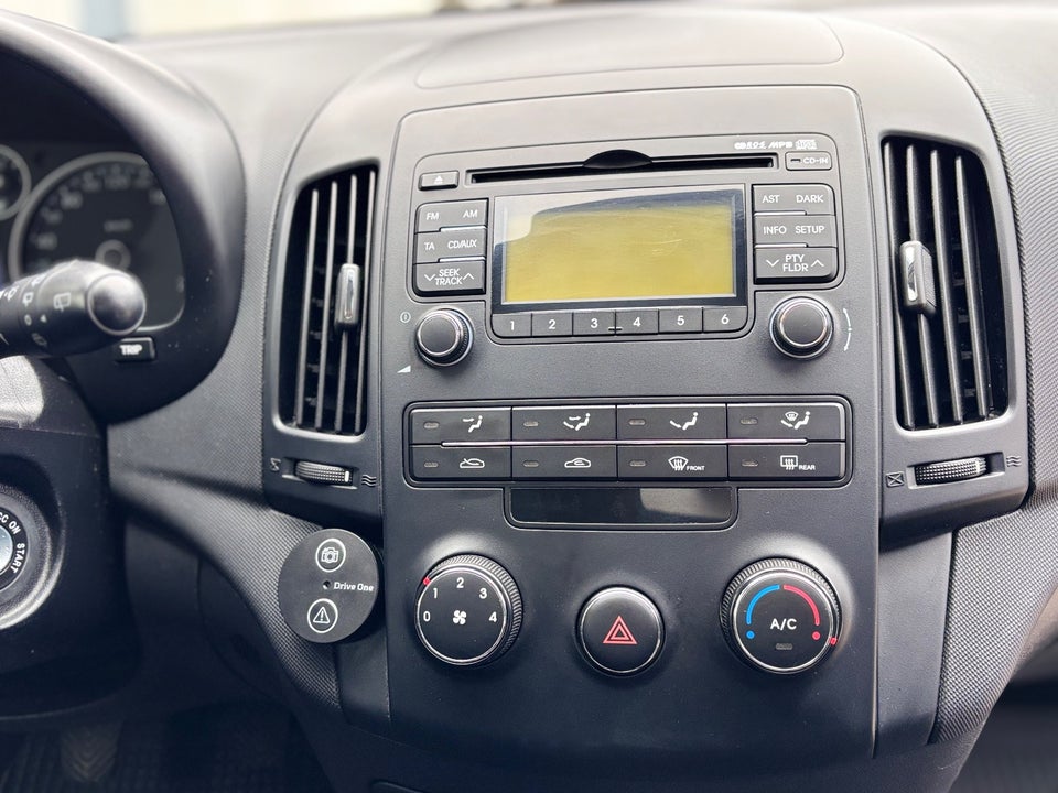 Hyundai i30 1,4 CVVT Comfort 5d