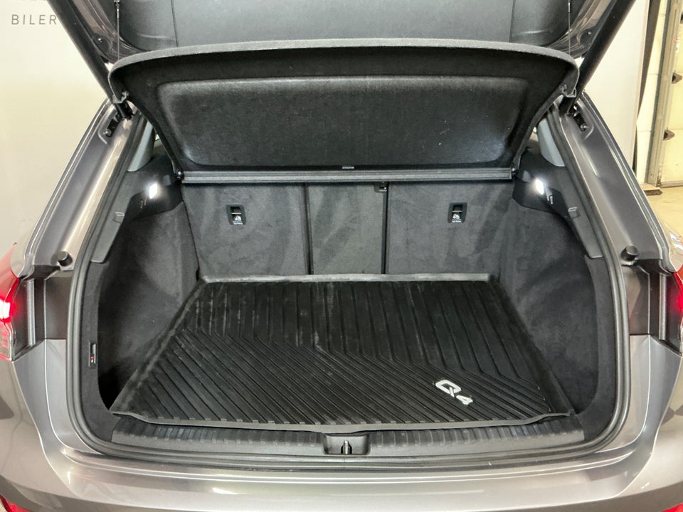 Audi Q4 e-tron 40 Advanced 5d