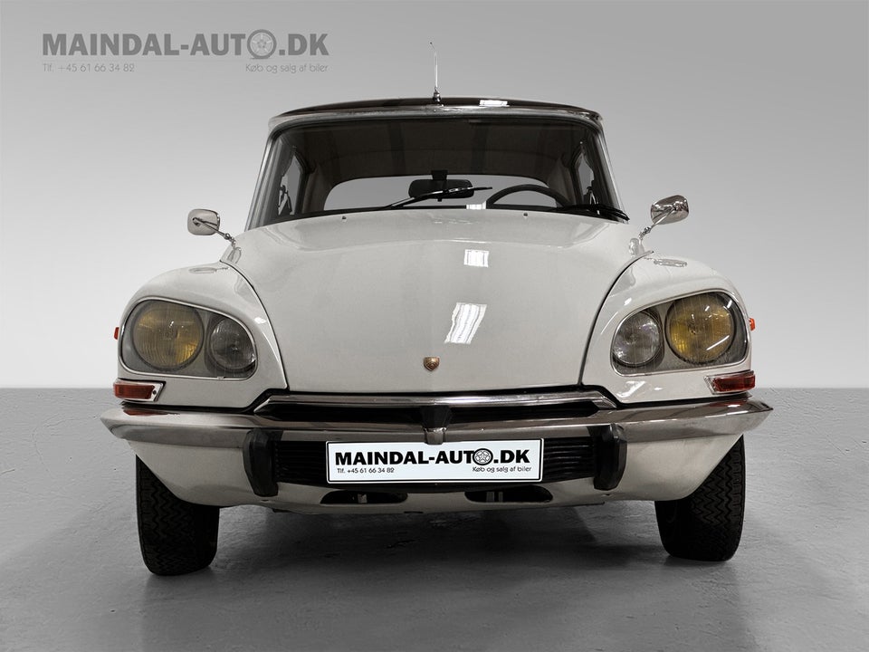 Citroën DS19 1,9 DSpecial 4d