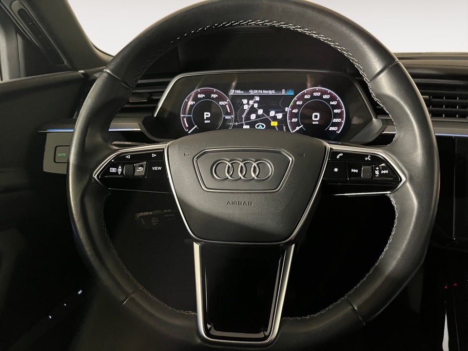 Audi Q8 e-tron 55 Advanced quattro 5d