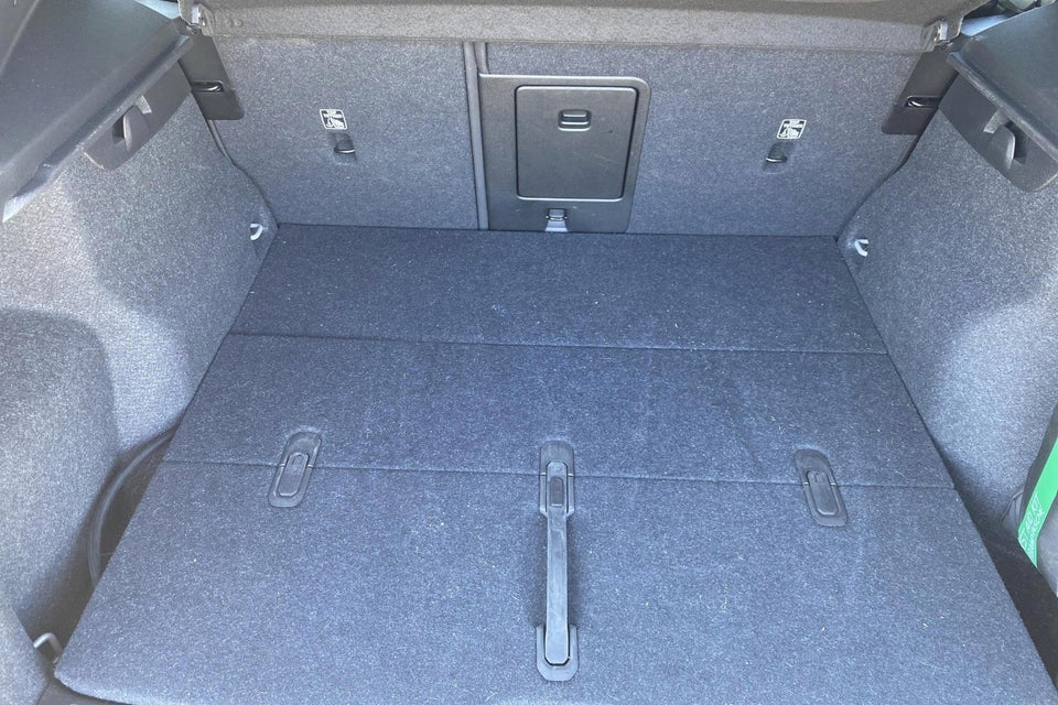 Volvo EX40 Extended Range Plus 5d