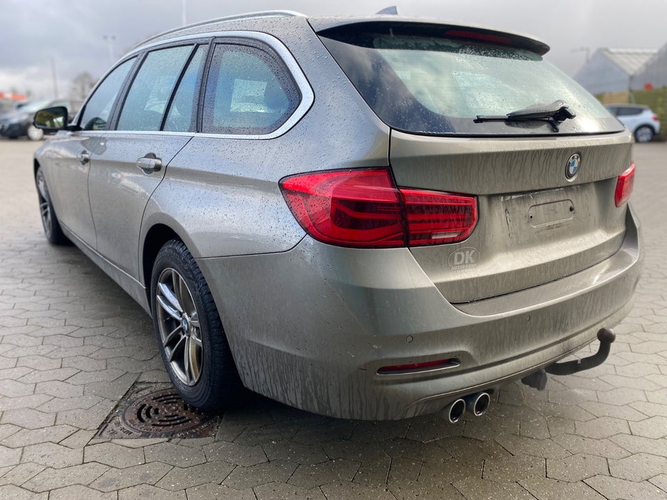 BMW 320d 2,0 Touring aut. 5d