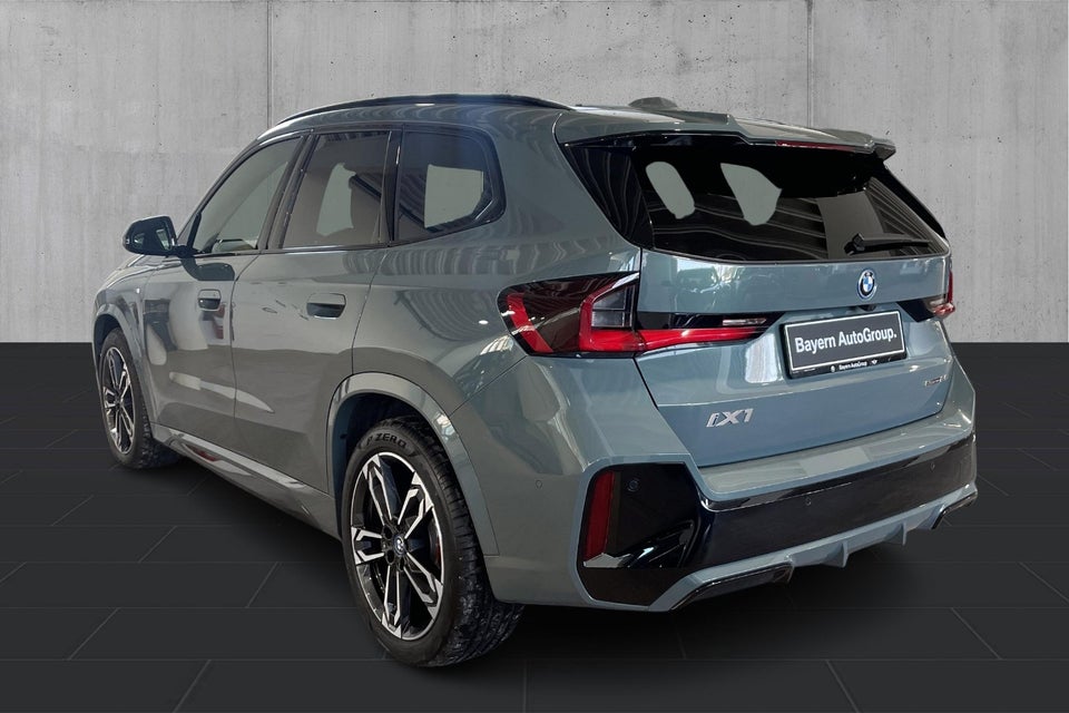 BMW iX1 eDrive20 M-Sport Pro 5d