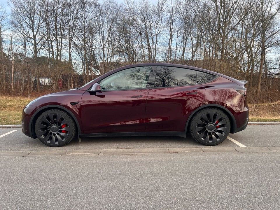 Tesla Model Y Performance AWD 5d