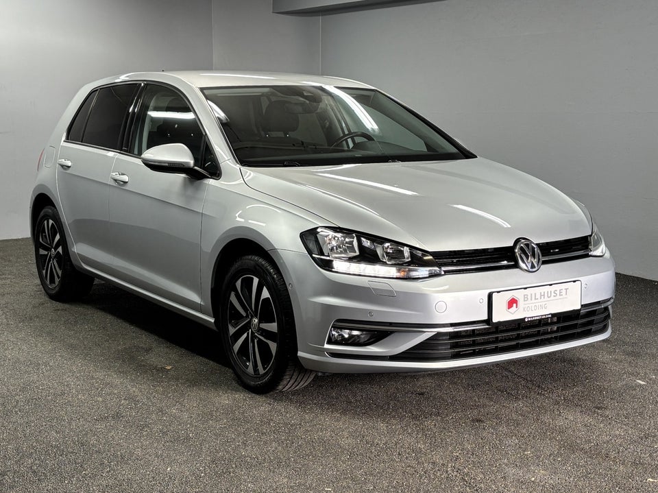 VW Golf VII 1,6 TDi 115 IQ.Drive DSG 5d