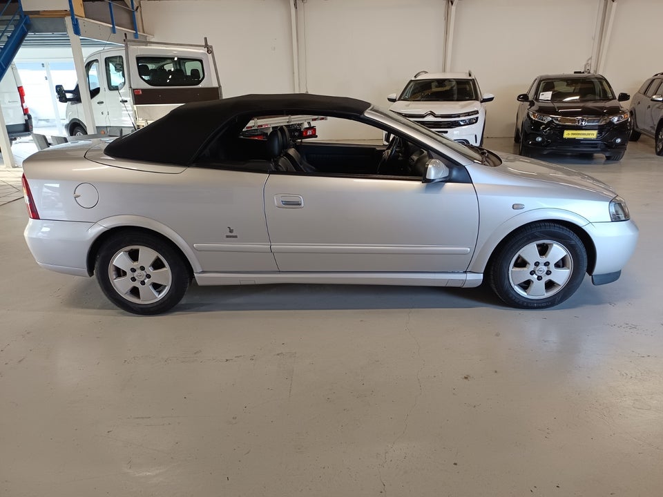 Opel Astra 1,8 16V Bertone Cabriolet 2d