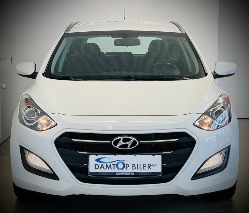 Hyundai i30 1,6 CRDi 110 Trend CW 5d