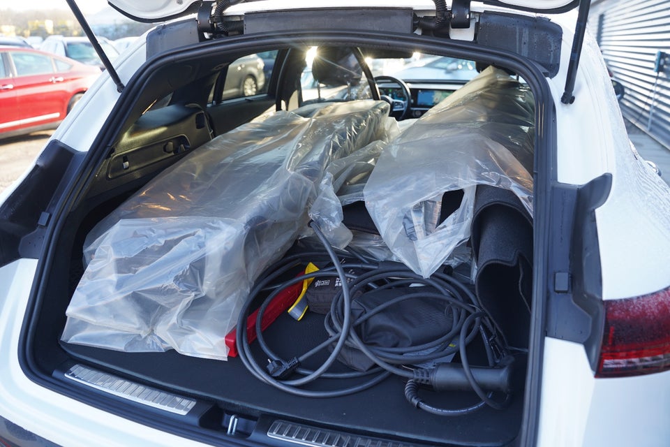 Mercedes EQC400 AMG Line 4Matic Van 5d