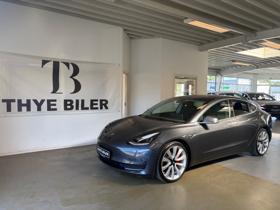 Tesla Model 3 Performance AWD 4d