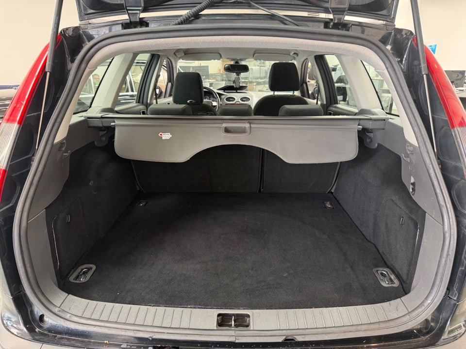 Ford Focus 1,6 Titanium 5d