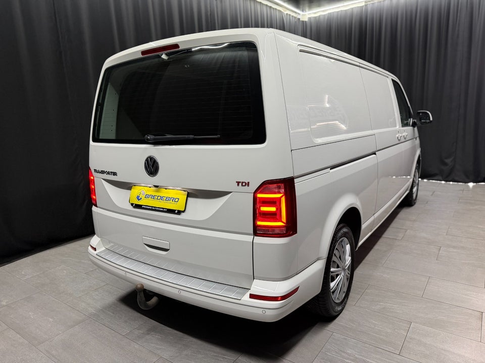 VW Transporter 2,0 TDi 204 Kassevogn DSG lang