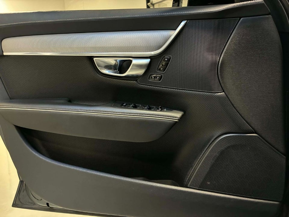 Volvo V90 2,0 T8 ReCharge R-Design aut. AWD 5d