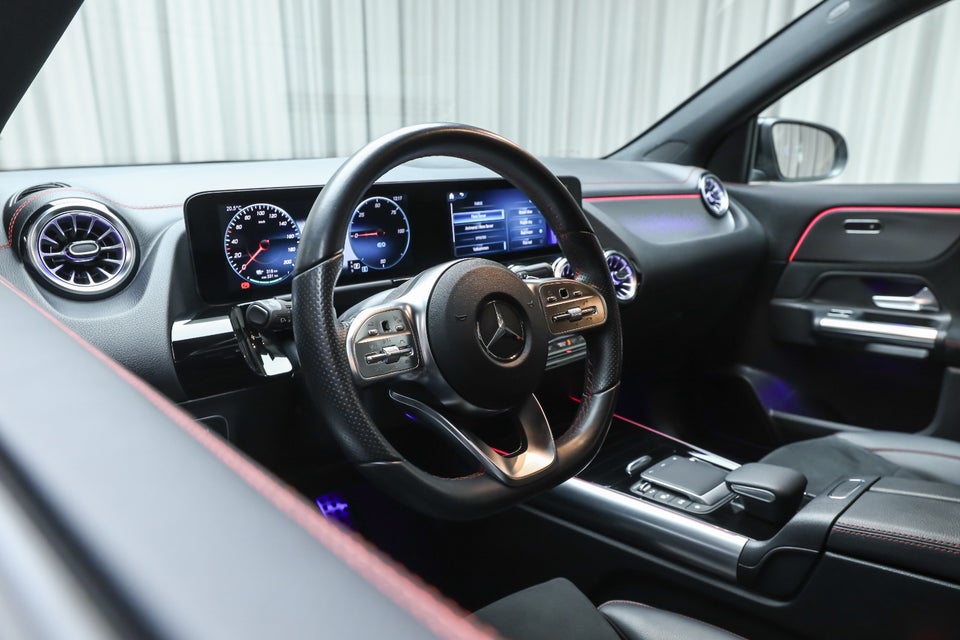 Mercedes EQA350 AMG Line 4Matic 5d