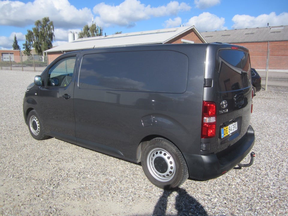 Toyota ProAce 1,6 D 115 Medium Comfort 5d