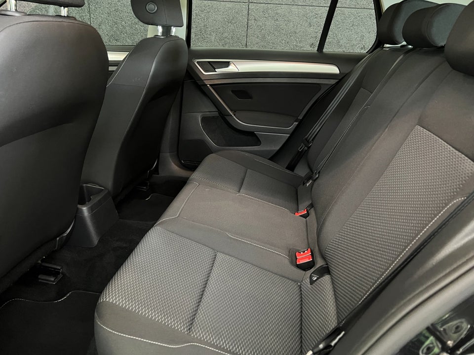 VW Golf VII 1,0 TSi 85 Trendline 5d