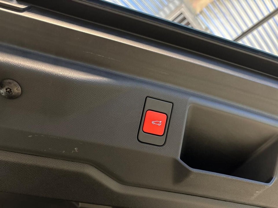 Peugeot e-5008 77 GT Pack 7prs 5d