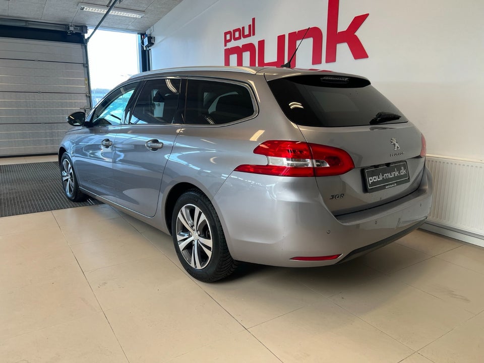 Peugeot 308 1,2 e-THP 130 Allure SW 5d