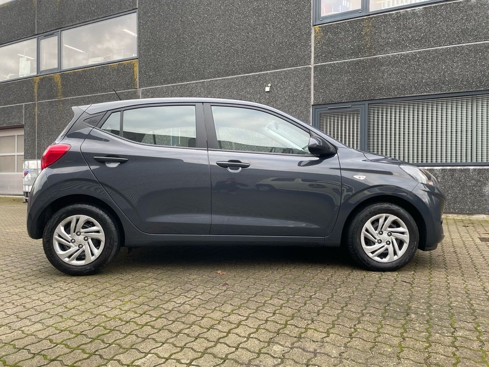 Hyundai i10 1,0 MPi Essential 5d