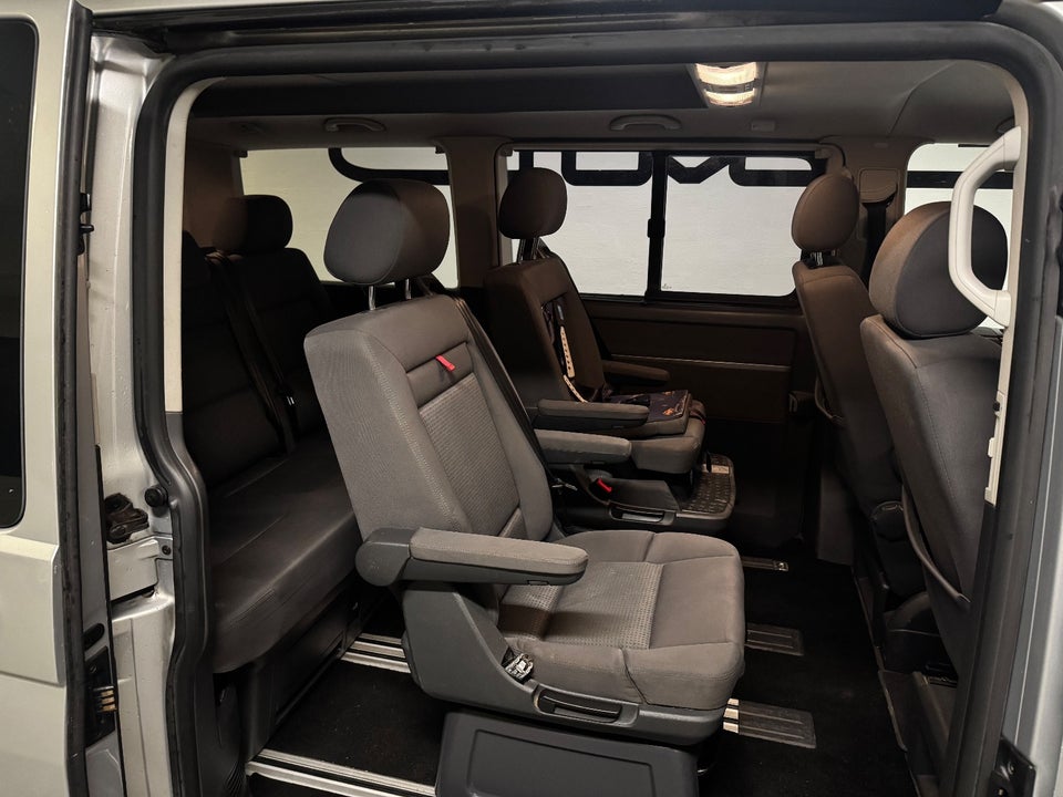 VW Multivan 2,5 TDi 130 Basis 7prs 5d