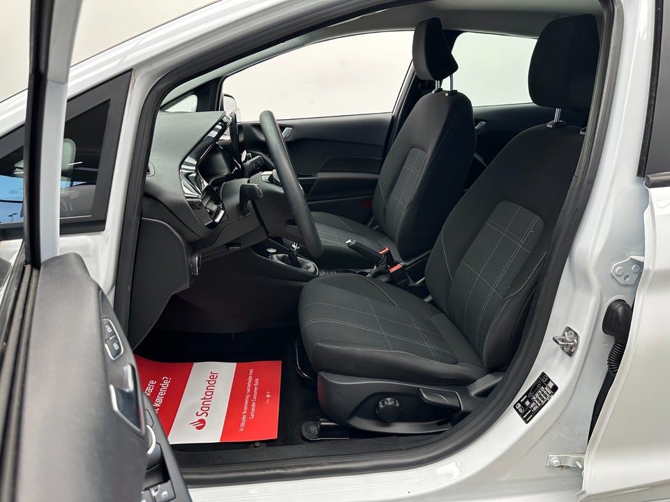 Ford Fiesta 1,5 TDCi 85 Titanium 5d