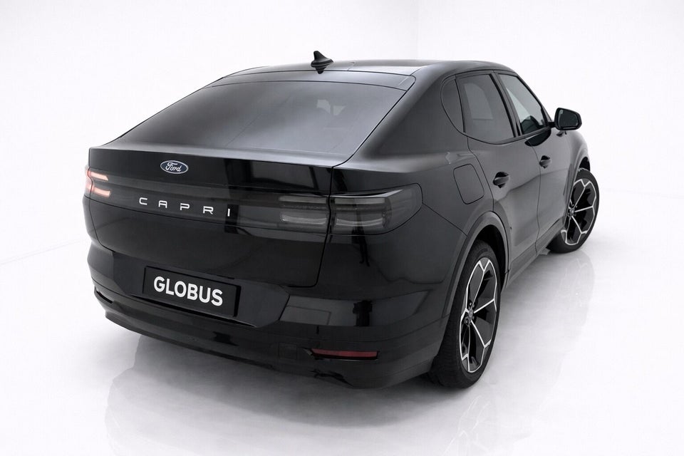 Ford Capri 77 Premium Extended Range 5d