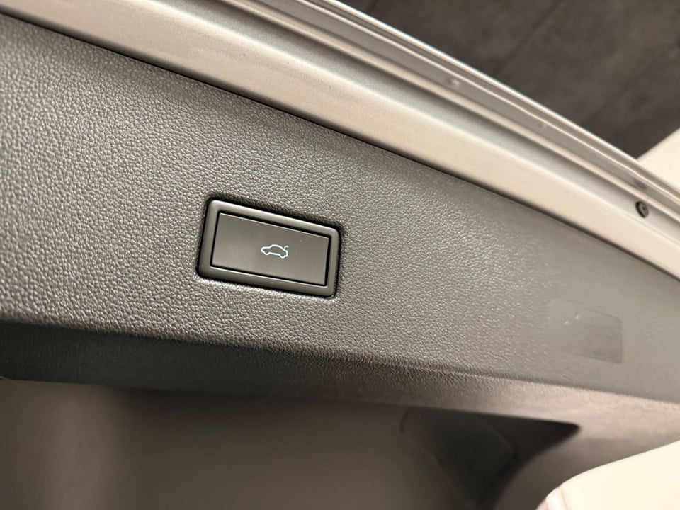 VW T-Roc 1,5 TSi 150 R-line DSG 5d