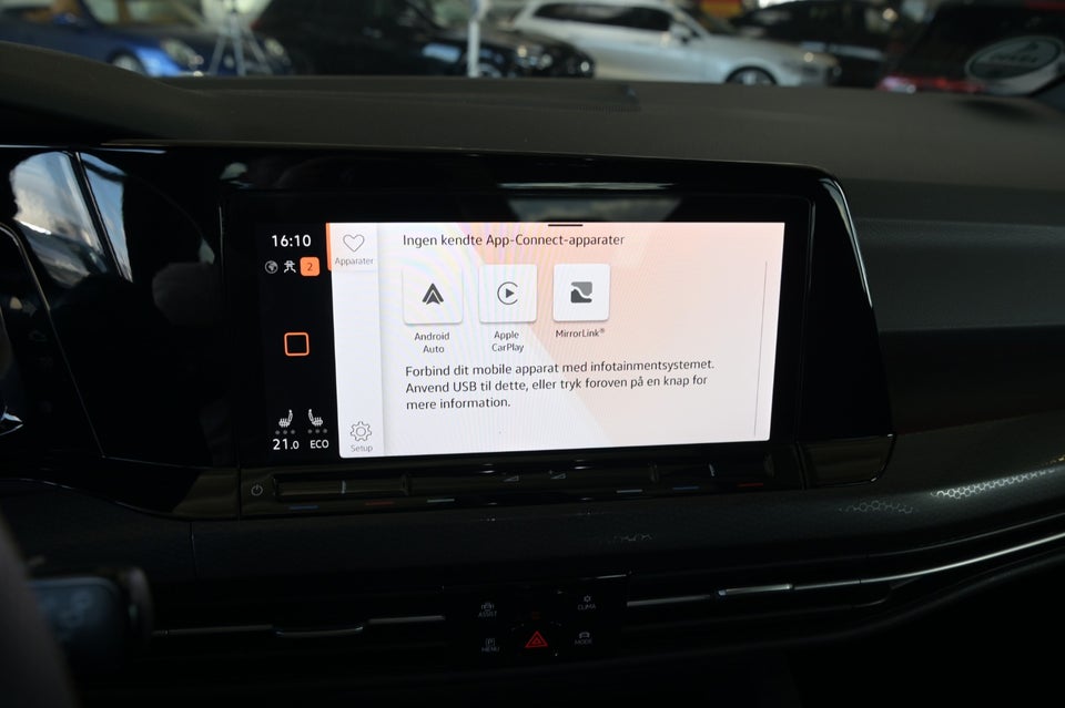 VW Golf VIII 1,4 GTE DSG 5d