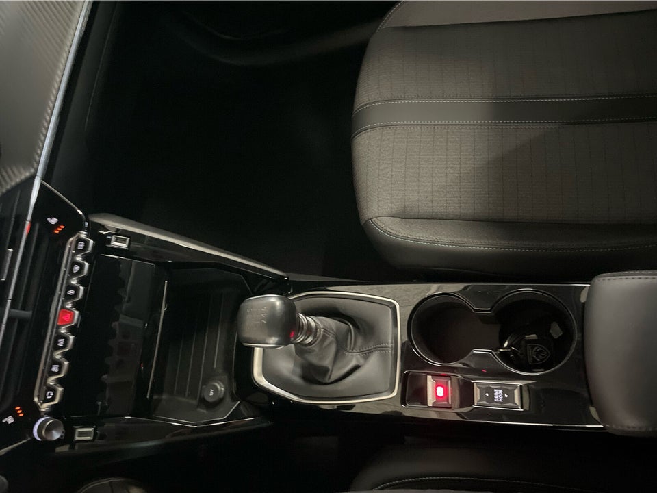 Peugeot 208 1,2 PureTech 100 Allure 5d