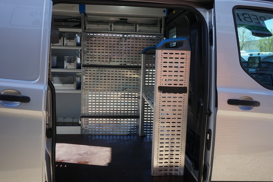 Ford Transit Custom 320 L2 2,0 TDCi 130 Trend