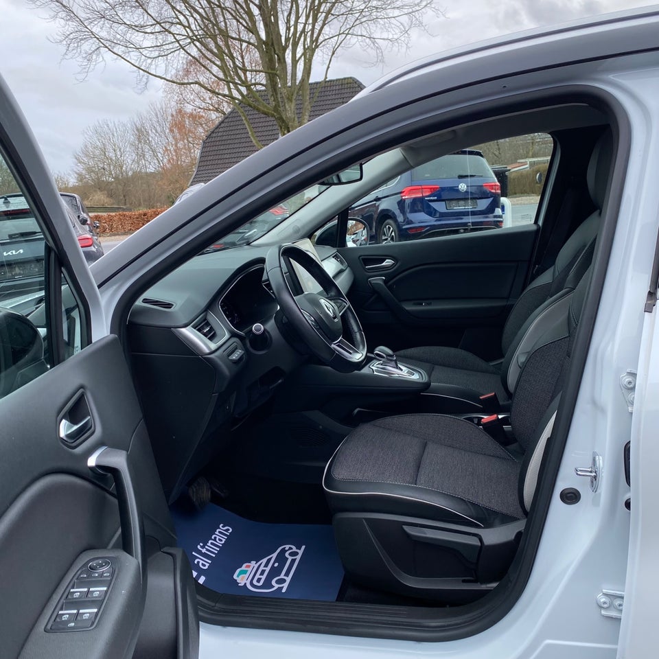 Renault Captur 1,6 E-Tech Intens 5d