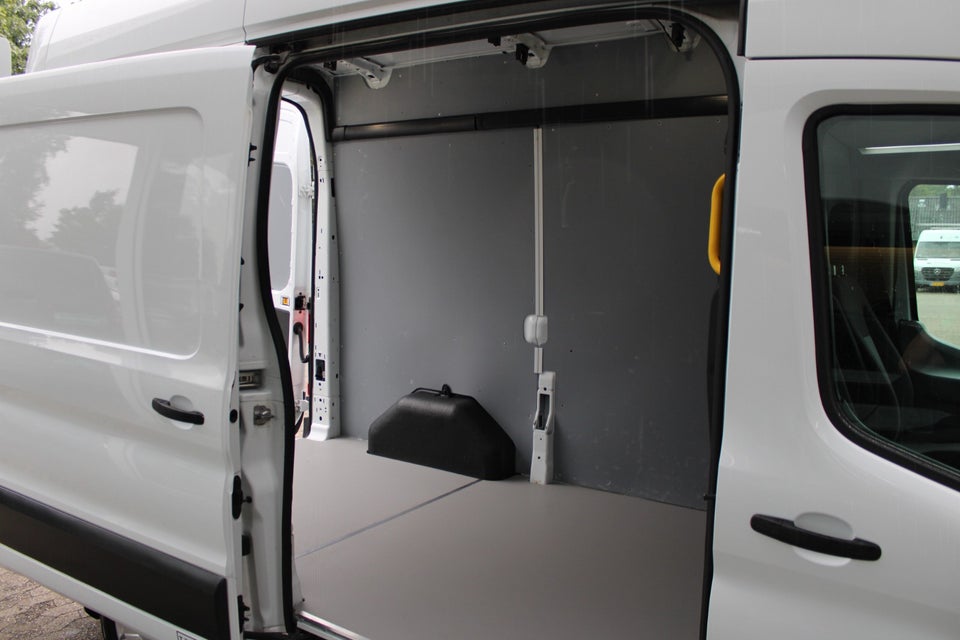 Ford Transit 350 L2 Van 2,2 TDCi 155 Trend H3 FWD