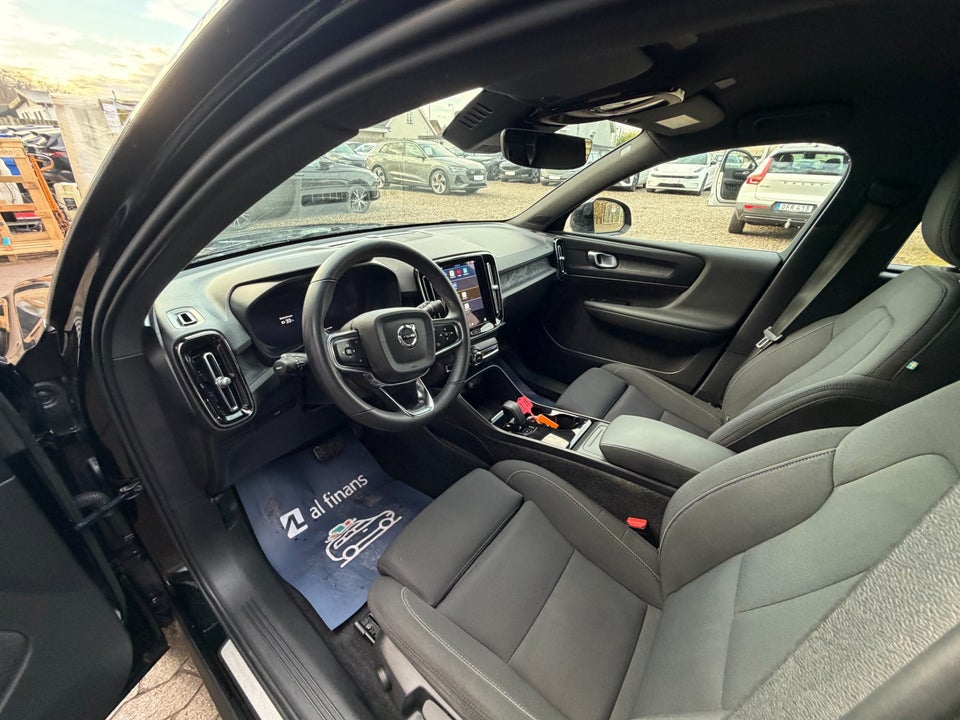 Volvo XC40 P6 ReCharge Core 5d