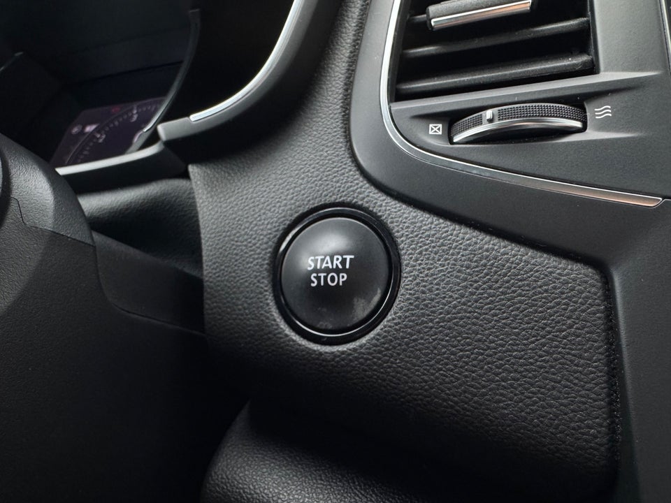 Renault Megane IV 1,3 TCe 140 Bose Edition Sport Tourer EDC 5d