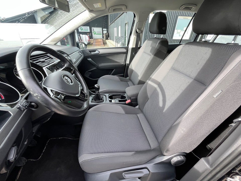 VW Touran 1,6 TDi 115 Comfortline Van 5d