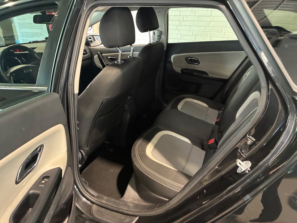 Kia Ceed 1,6 GDi Style SW 5d