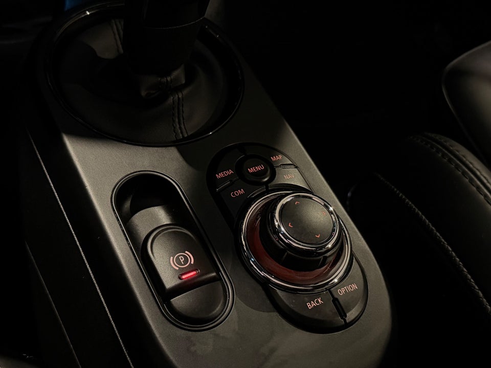 MINI Cooper SE Maximise 3d