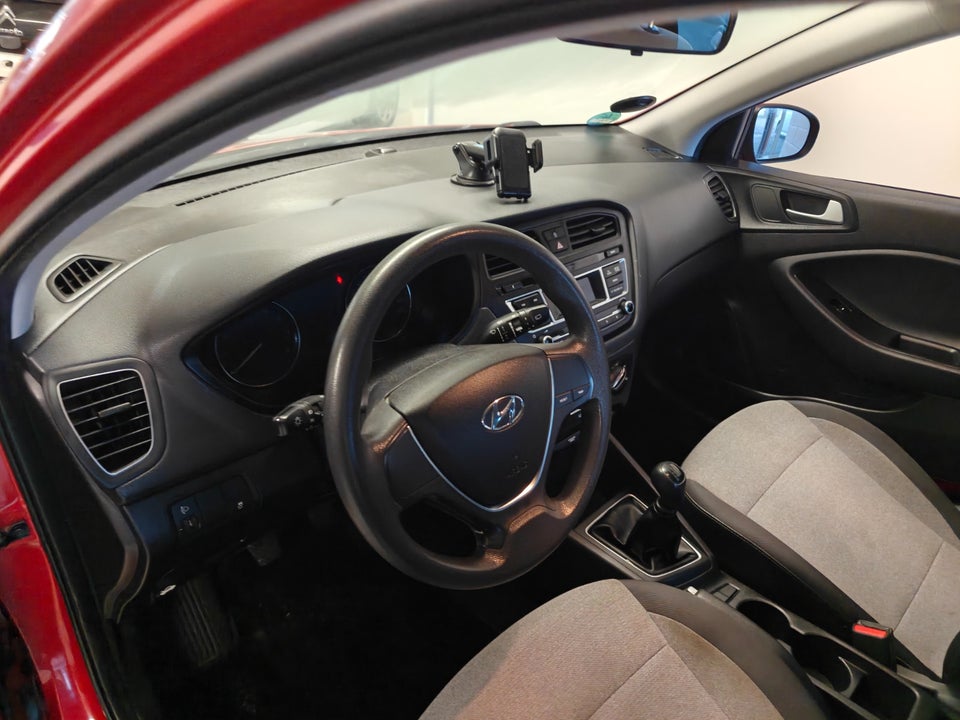 Hyundai i20 1,25 Life+ 5d