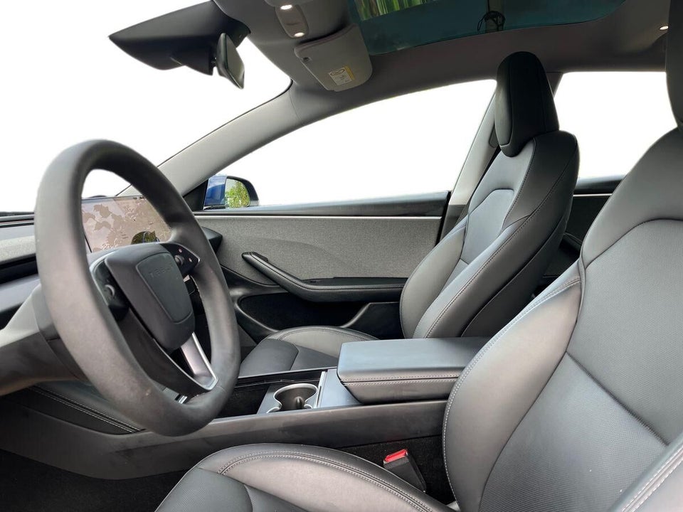 Tesla Model 3 RWD 4d