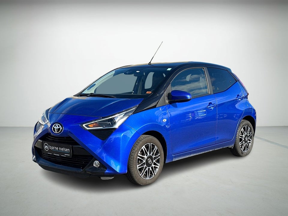 Toyota Aygo 1,0 VVT-i x-clusiv x-shift 5d