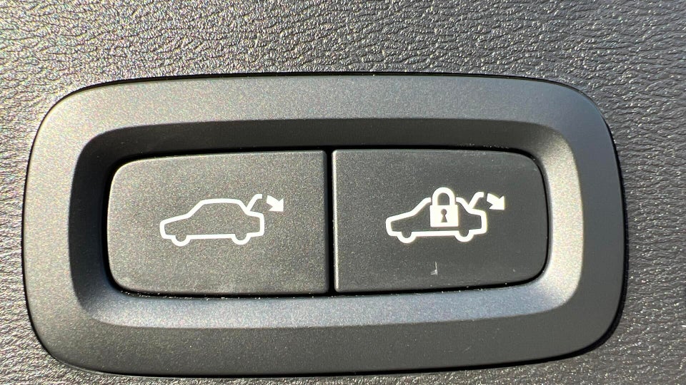 Volvo XC40 ReCharge Extended Range Ultimate 5d