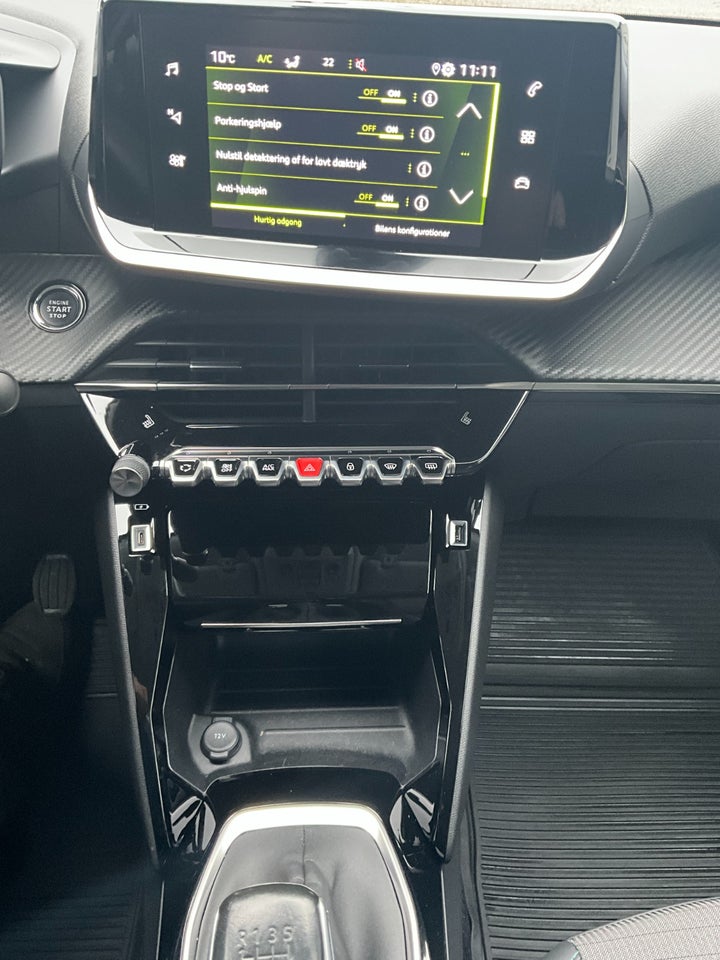 Peugeot 2008 1,2 PureTech 130 Platin Sport 5d