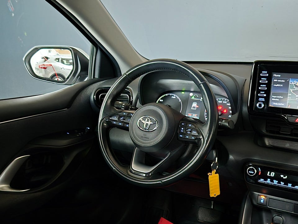 Toyota Yaris 1,5 Hybrid H3 e-CVT 5d