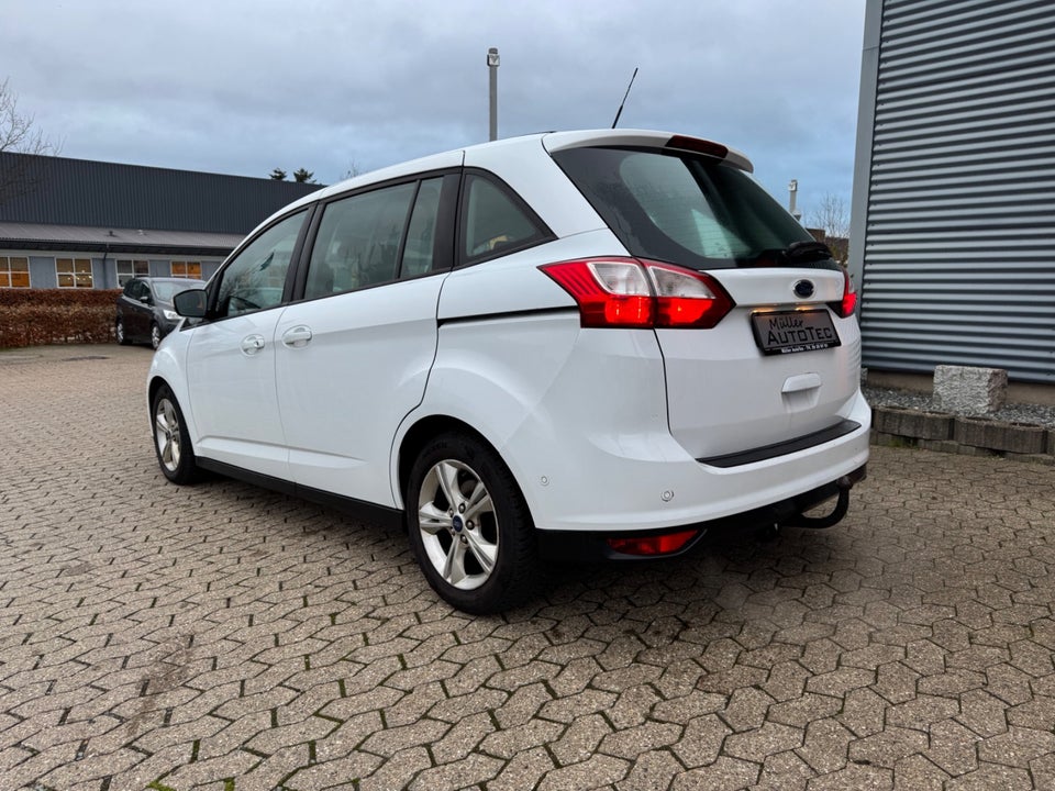 Ford Grand C-MAX 1,5 TDCi 120 Trend Van 5d