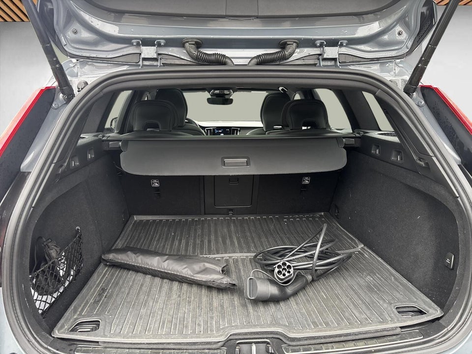 Volvo V60 2,0 T6 ReCharge Ultimate Dark aut. AWD 5d
