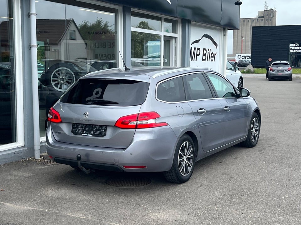 Peugeot 308 1,6 BlueHDi 120 Style SW 5d