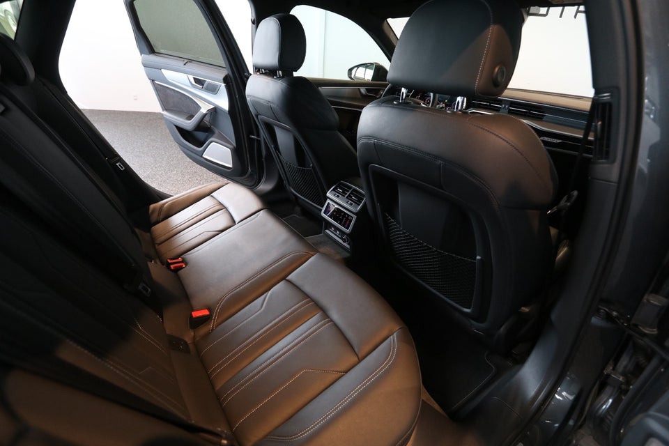 Audi A6 55 TFSi S-line quattro S-tr. 4d
